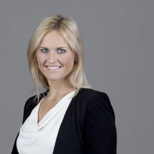 Christine K Raaholt